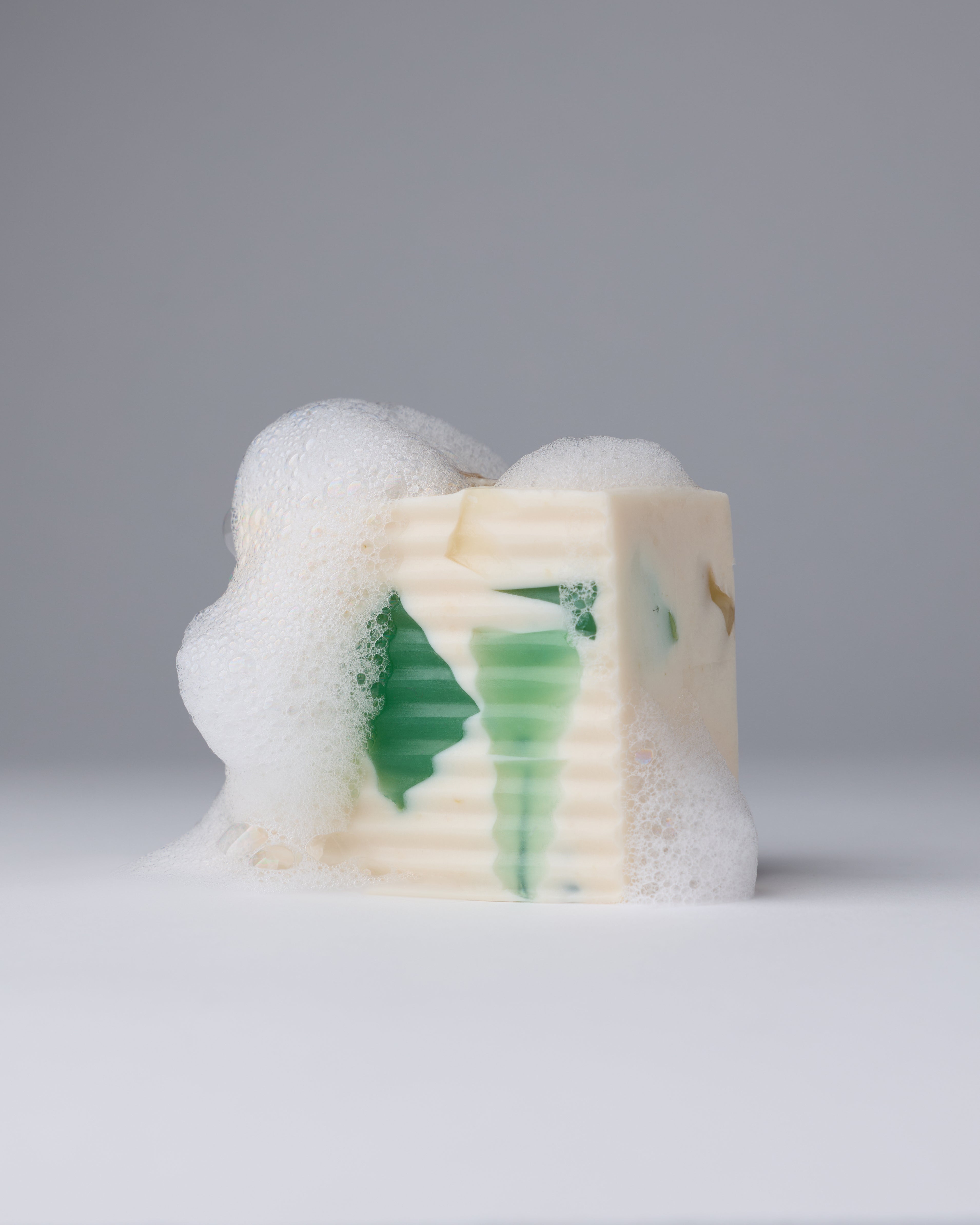Euphoria Moisturizing Body Bar